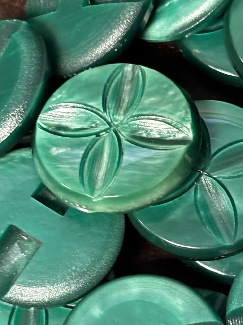 Vintage Green Lucite Buttons Carved Floral Clover Design Mid Century Set 8 3/4"